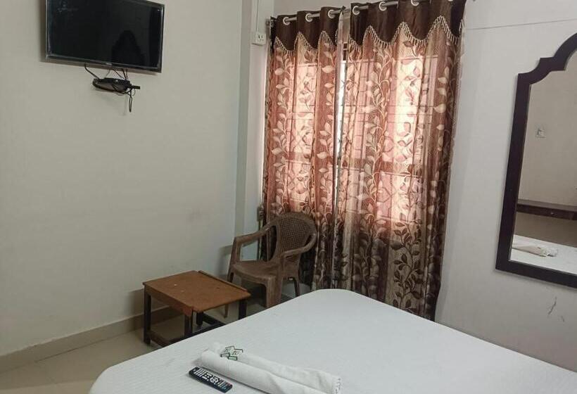 标准间, Sree Balaji Hotel   Lodge