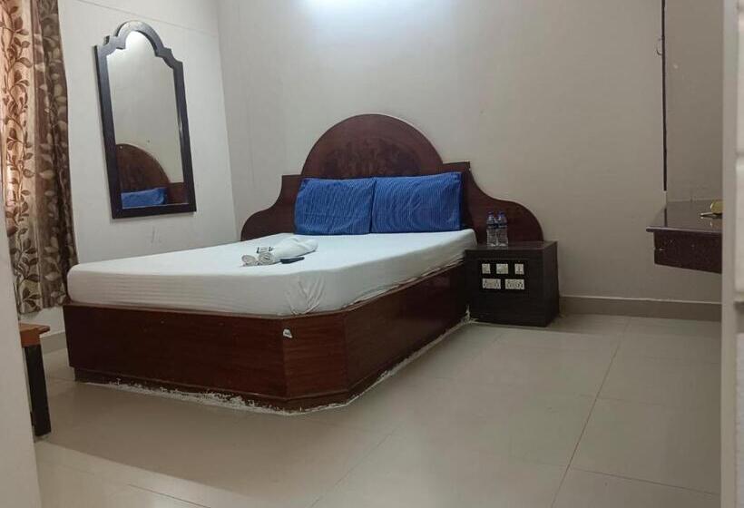 豪华房间, Sree Balaji Hotel   Lodge