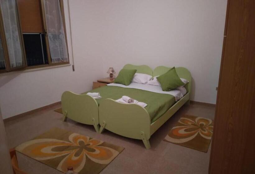 Standard Szoba, Casa Cera Arras