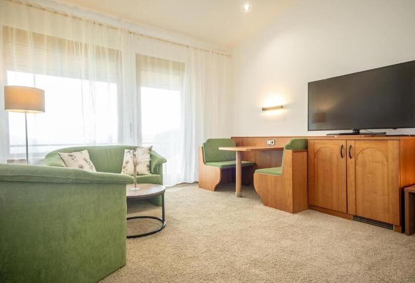 小型套房带阳台, Bergseele Seminar  & Retreathotel Schwarzwald