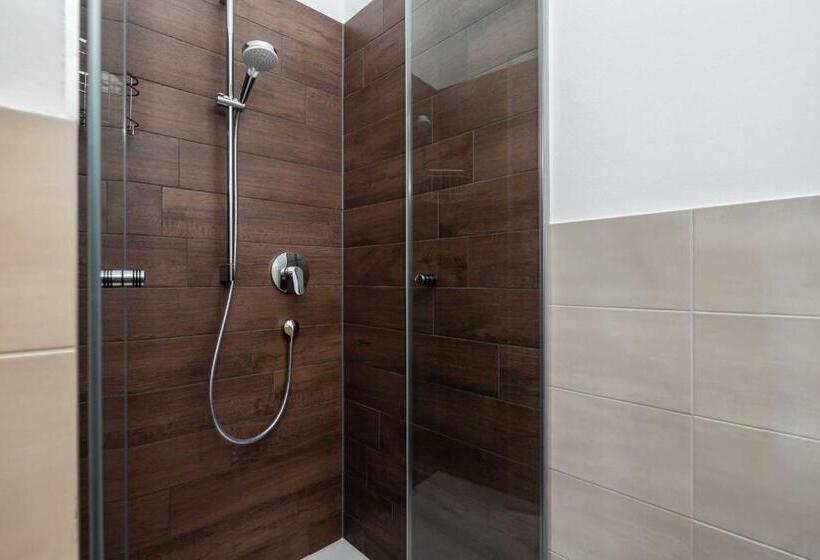 1 Bedroom Apartment Lake View, App Gloria Dei