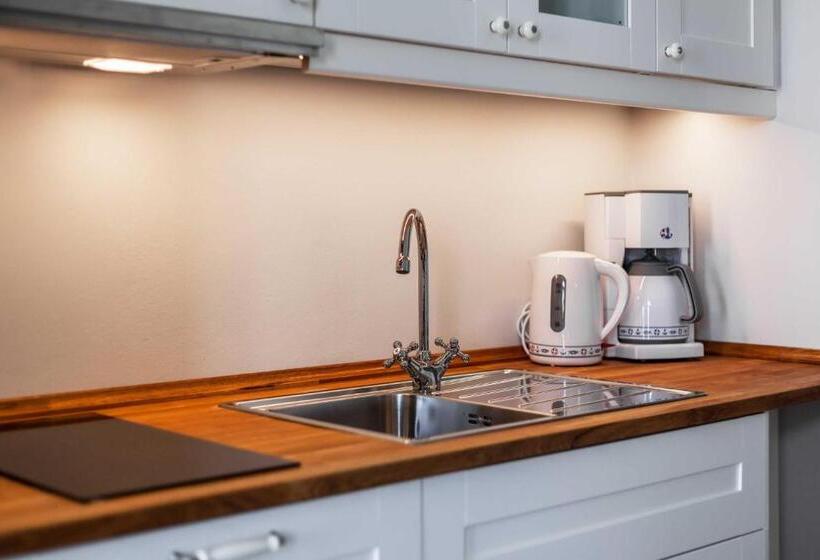 1 Bedroom Apartment Lake View, App Gloria Dei