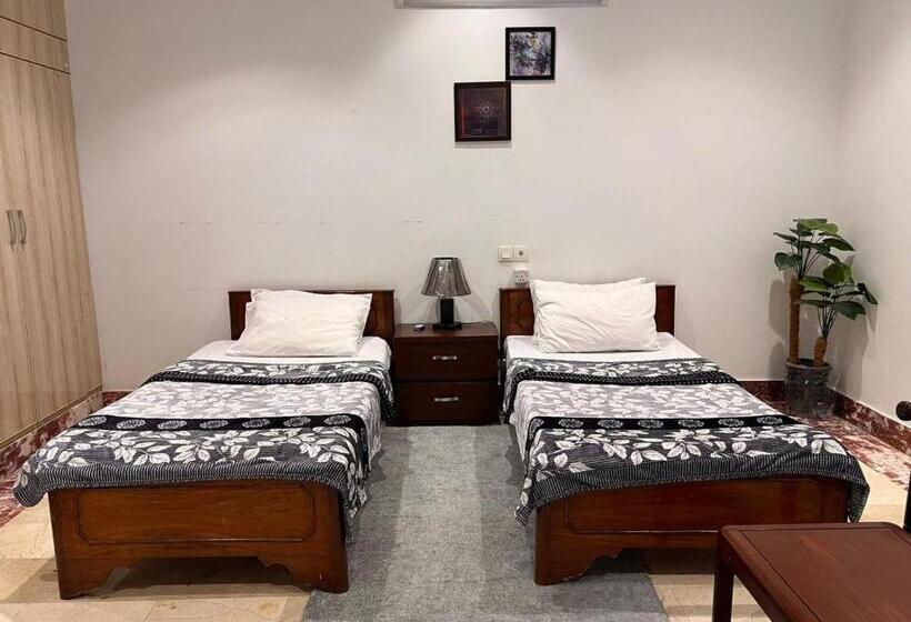 اتاق استاندارد, Farm House No 25