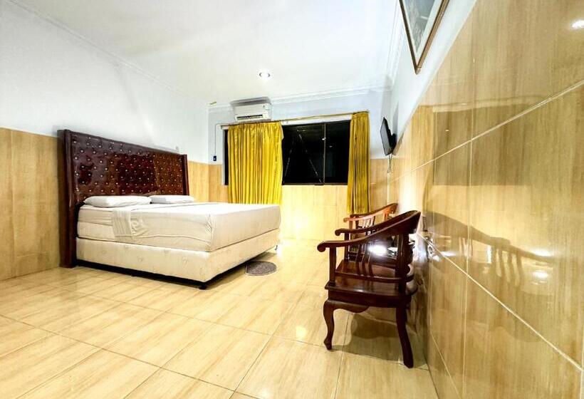 家庭间, Grand Bandara