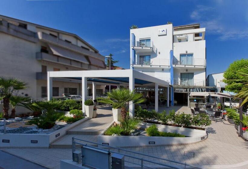 آپارتمان 1 خوابه, Nino Vacanze