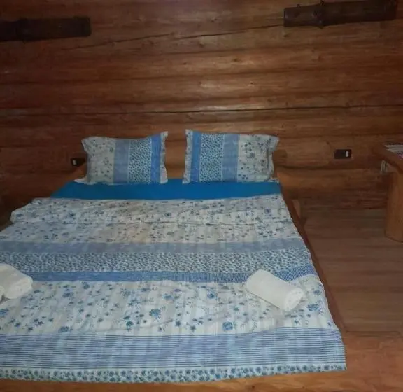 Mökki 1 Makuuhuone, Cabanele Tisa
