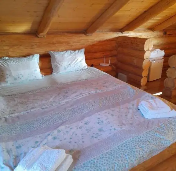 Mökki 1 Makuuhuone, Cabanele Tisa