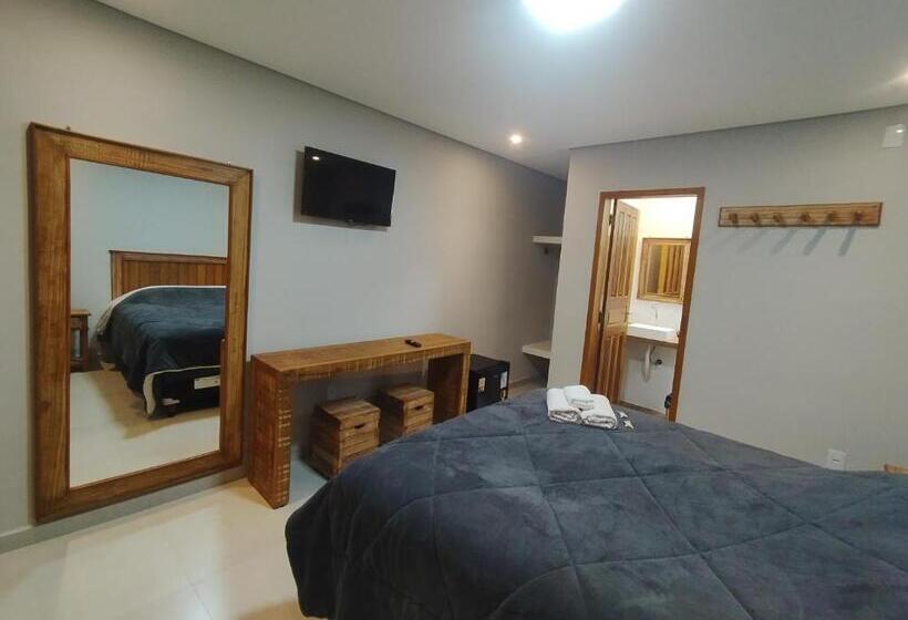 Quarto Estandar, Pouso Vista Alegre
