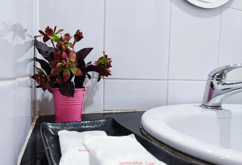 اتاق لوکس سه تخته, อภิรตา รีสอร์ท