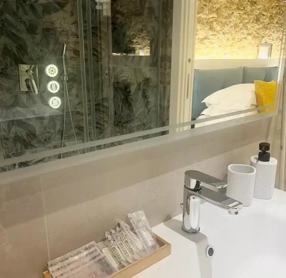 اتاق استاندارد, Arco Di Pietra B&b