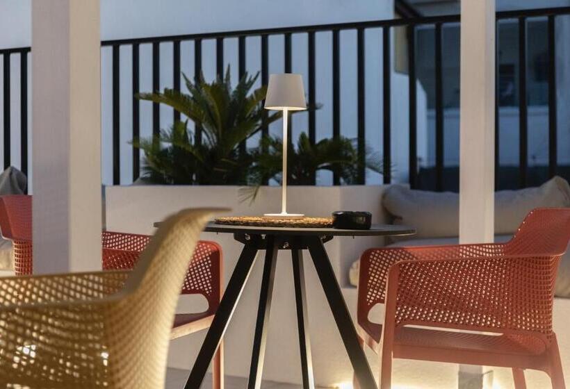 اتاق استاندارد با تخت بزرگ, Harmonies Bnb