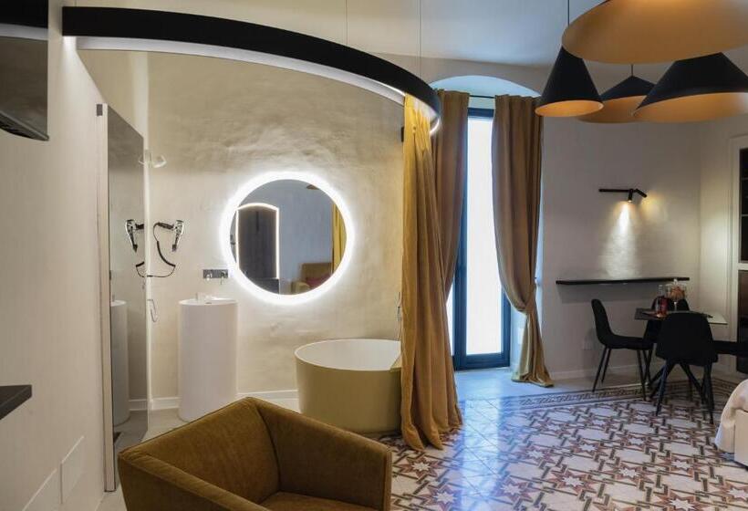 اتاق لوکس خانوادگی, Harmonies Bnb