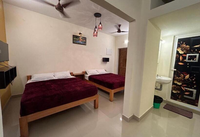 スタンダードルーム, Aarudra S Residency Srirangam