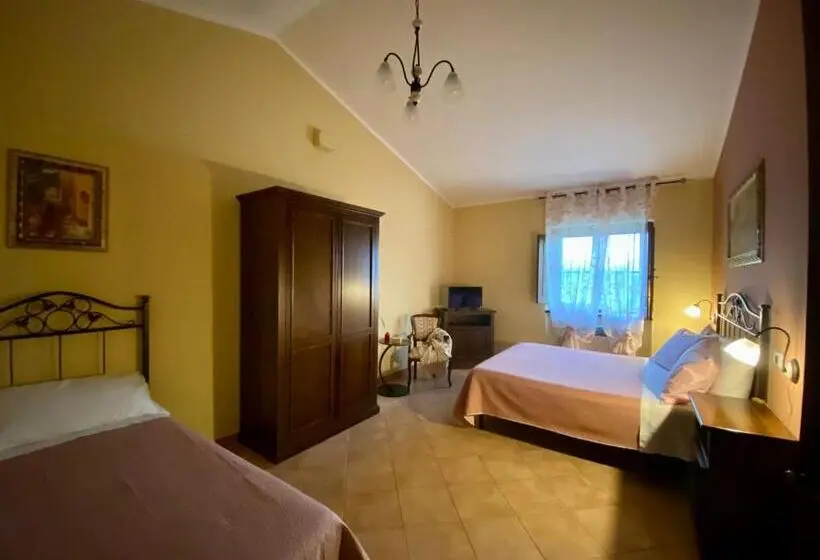 スタンダードトリプルルーム, Agriturismo Francemili