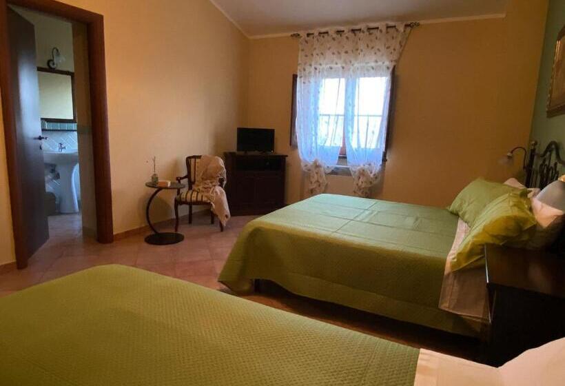 スタンダードトリプルルーム, Agriturismo Francemili