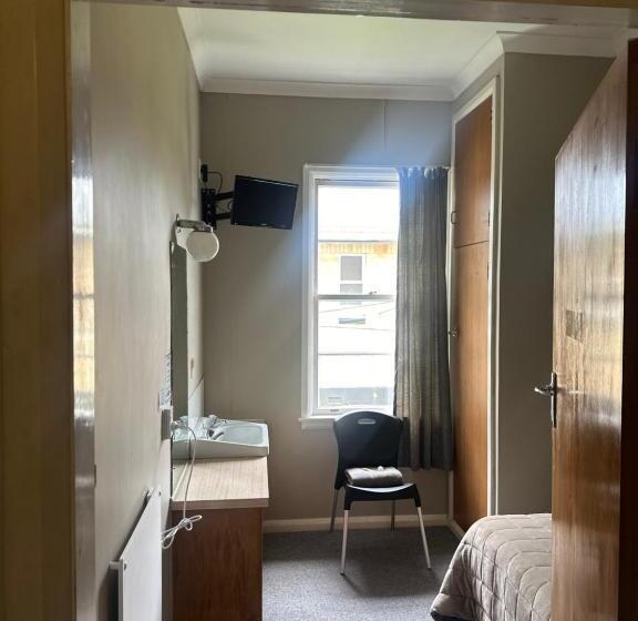 חדר סטנדרט יחיד, Merrylees