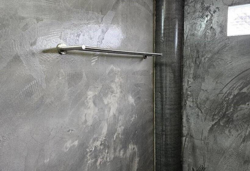 Quarto Estandar, Nipatra Homestay