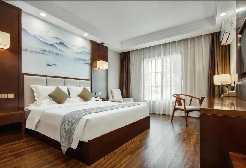 수피리어 룸, Rose Garden International