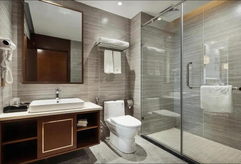 수피리어 룸, Rose Garden International