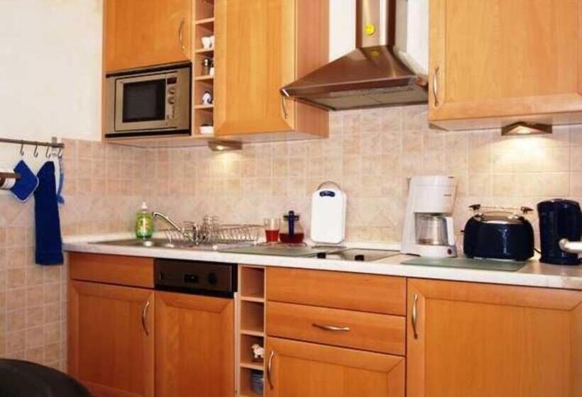 1 Bedroom Apartment Lake View, Unter Den Kolonnaden 13