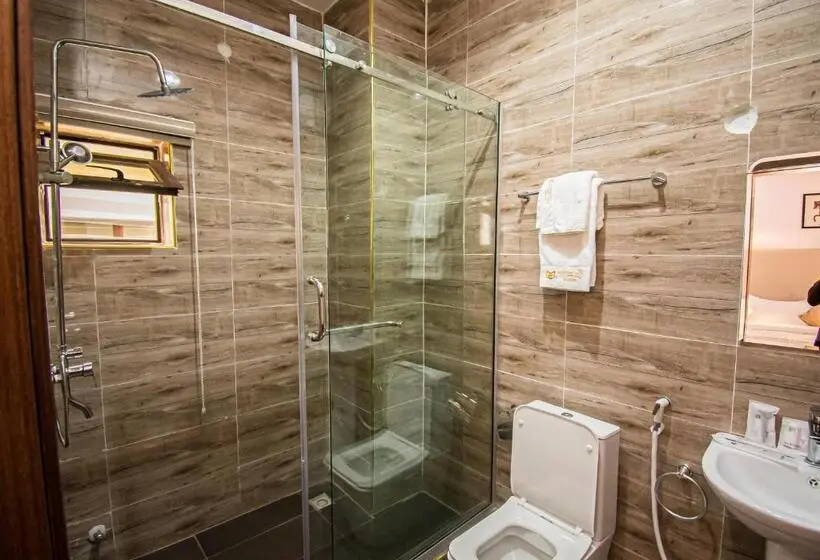 اتاق لوکس, Marchforte Courtyard Hotel & Suites