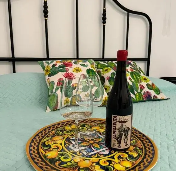 اتاق استاندارد, Avi Rooms