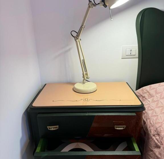 带大床的标准间, Avi Rooms