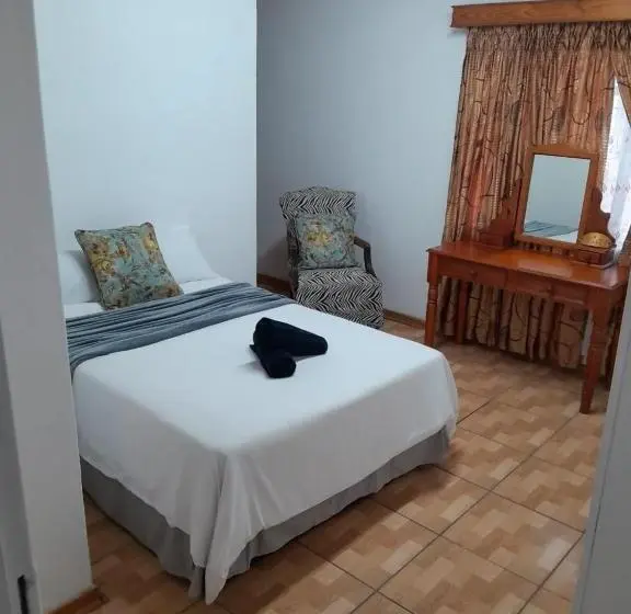 Economy-huone, Mantombi S Guest House