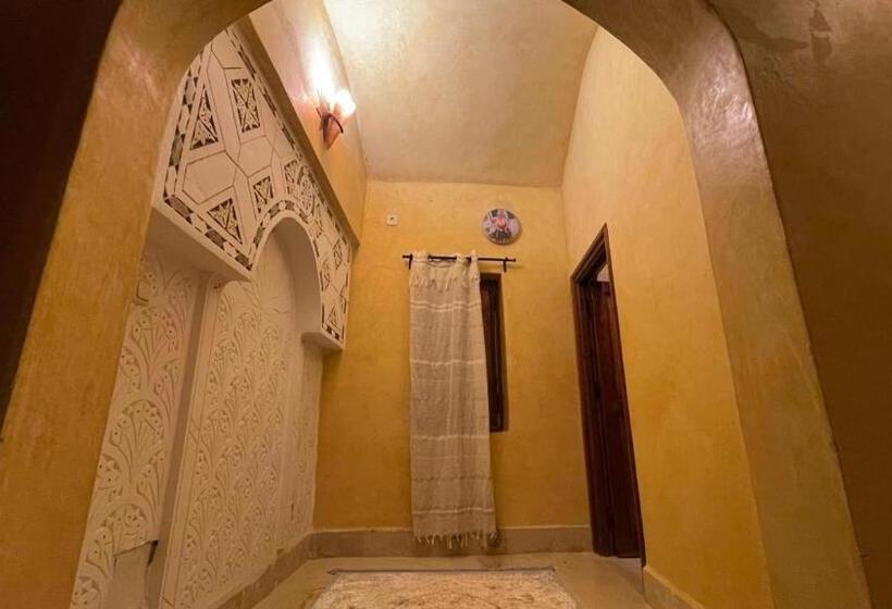 غرفة قياسية رباعية, Menzel Yahia