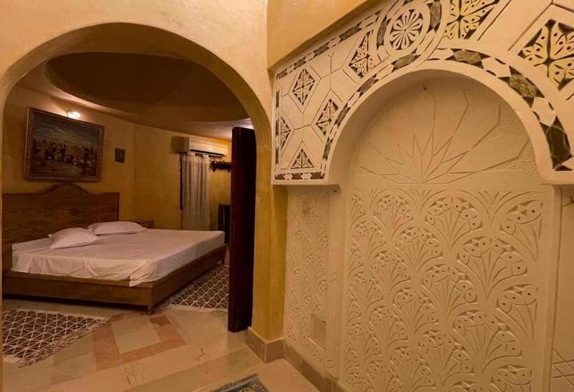 غرفة قياسية رباعية, Menzel Yahia