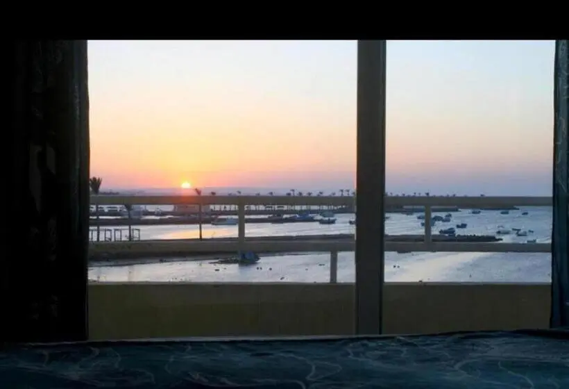 اتاق استاندارد یک نفره با چشمانداز دریا, Red Sea Apartment