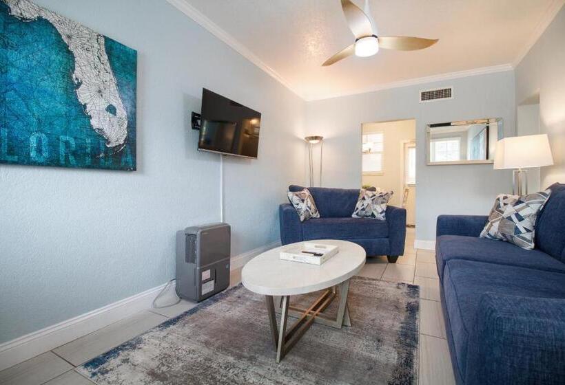 Апартаменты 1 Спальня, Clearwater Beach Suites #103