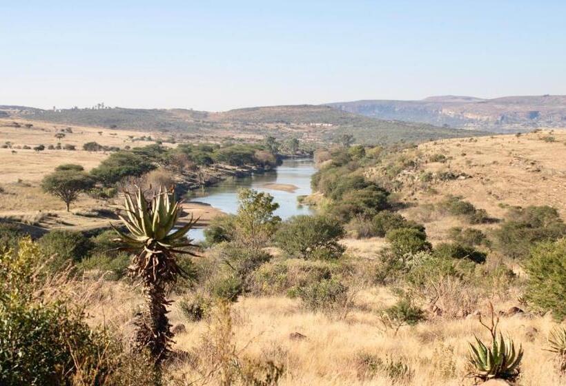 Deluxe room with river view, Rorke S Drift Bed & Breakfast