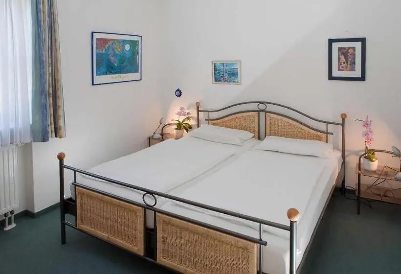 Huoneisto 1 Makuuhuone Terassi, Störtebeker 14