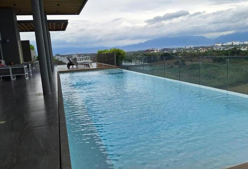 2 Bedroom Family Apartment with Views, Porto Novo