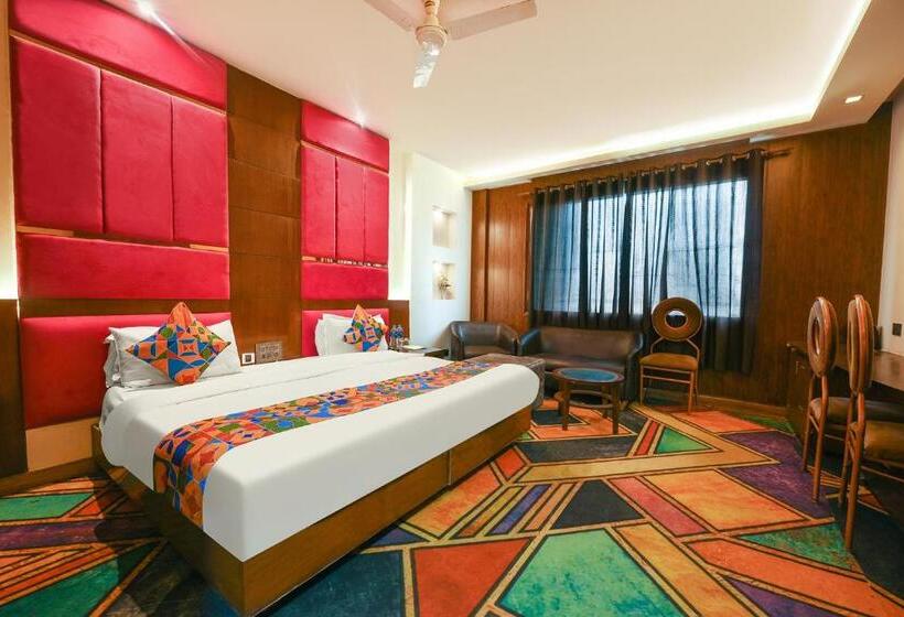 Номер Deluxe, Fabhotel Billion Inn