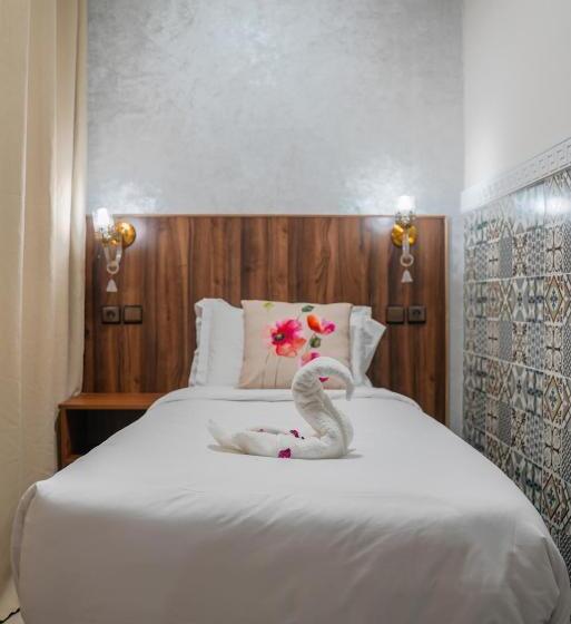 اتاق استاندارد یک نفره, Arabesque