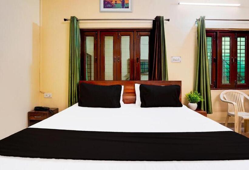 غرفة كلاسيكية ثلاثية, Oyo Hotel Relax In