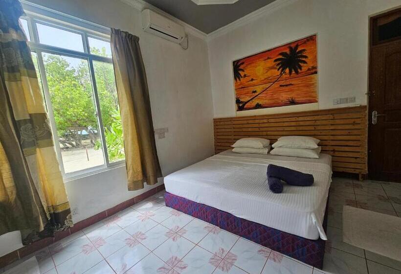 اتاق لوکس با چشم‌انداز دریا, Coquillage Inn