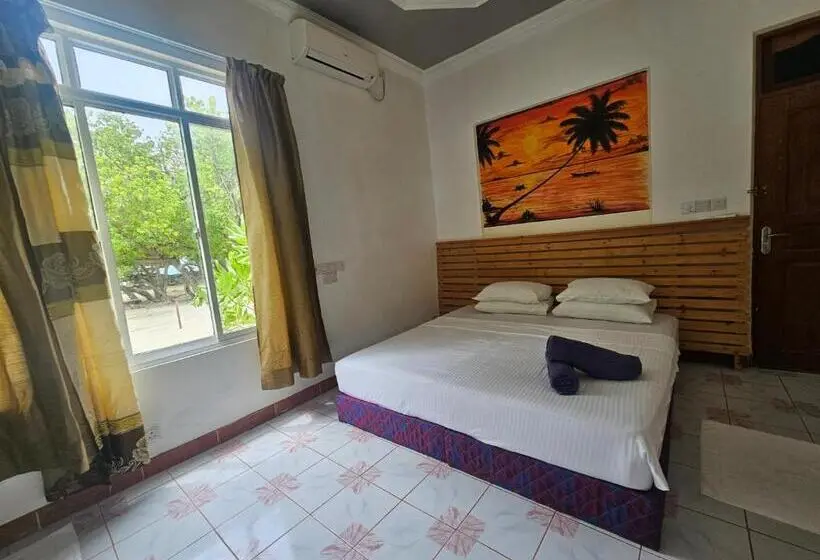 اتاق لوکس با چشم‌انداز دریا, Coquillage Inn