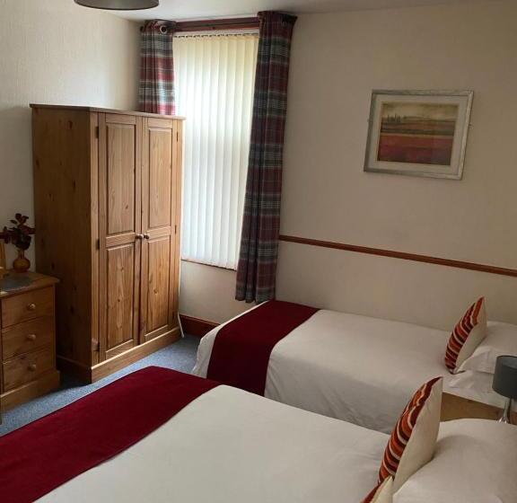 חדר סטנדרט לשלושה, Evanescent Bar And Rooms