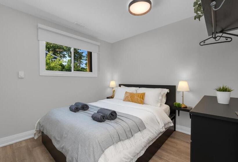 带2个卧室的套房, Adrians Suites
