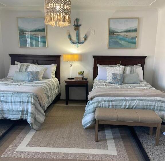 غرفة عائلية, The Penthouse