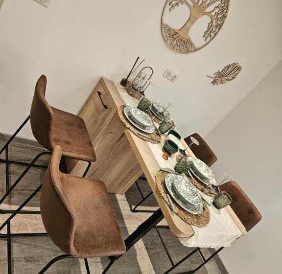 חדר סטנדרט, Les 2 Gros