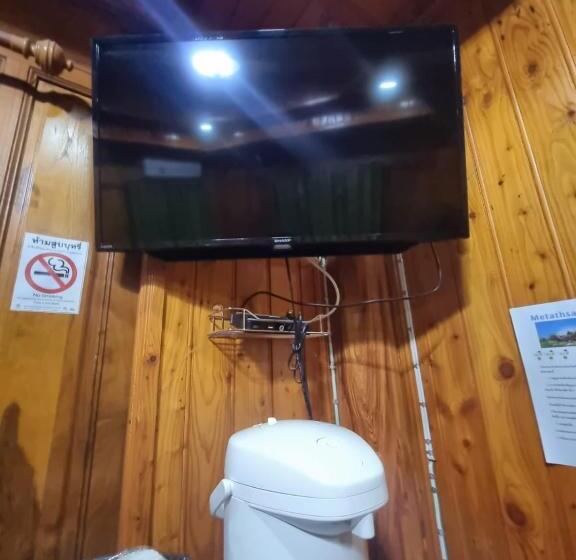 חדר דלוקס, Metathsana Resort