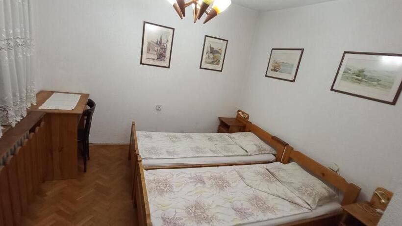 Номер Стандарт Вид на Сад, Dumanova House
