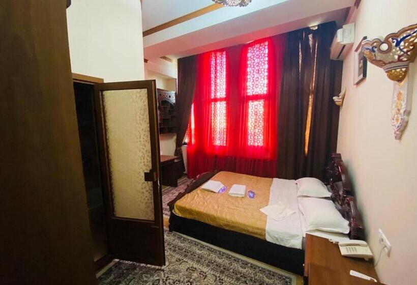 غرفة قياسية, Golubie Kupola With Terrace