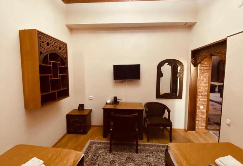 اتاق راحتی سه تخته, Golubie Kupola With Terrace