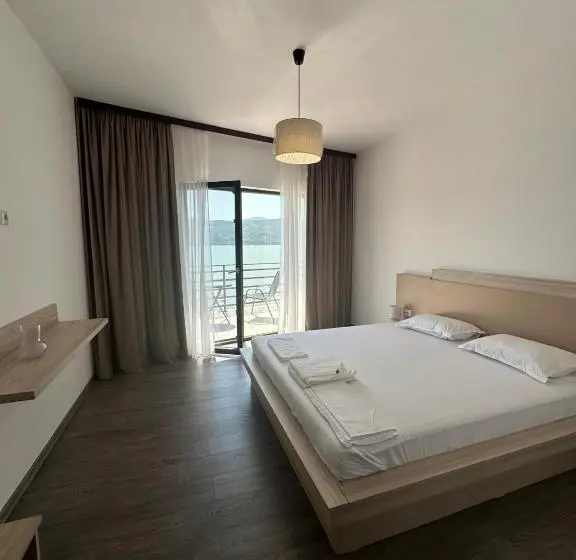 スタンダードルーム, Pensiunea Casa Viselor