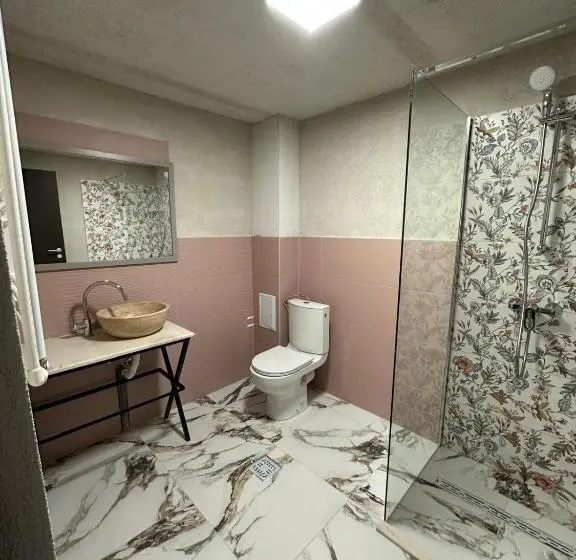 スタンダードトリプルルーム, Pensiunea Casa Viselor